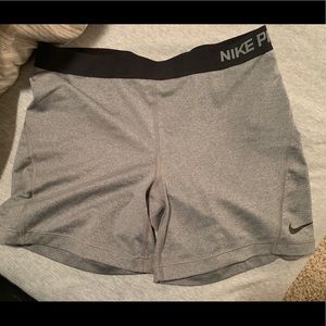 Women’s Nike pro